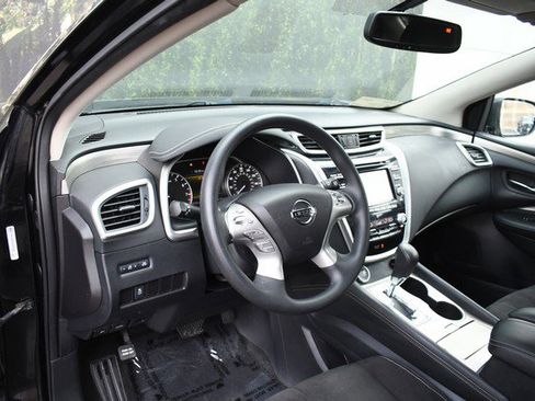 Used 2017 Nissan Murano S image 14