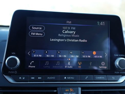 Used 2024 Nissan Altima 2.5 SV image 24