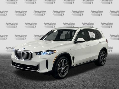 Certified 2026 BMW X5 xDrive50e w/ Climate Comfort Package AWD/4WD image 3