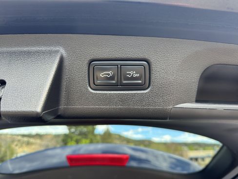 Used 2025 Kia Telluride S AWD/4WD image 14