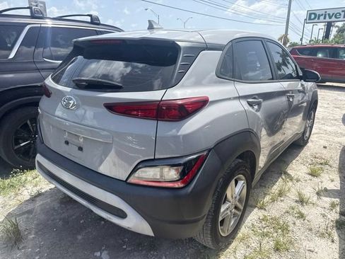 Used 2023 Hyundai Kona SE w/ Cargo Package FWD image 6
