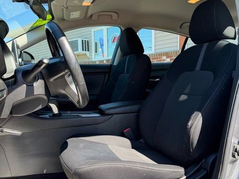 Used 2023 Nissan Sentra SV w/ All-Weather Package FWD image 10