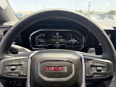 Used 2023 GMC Sierra 1500 Elevation AWD/4WD image 15