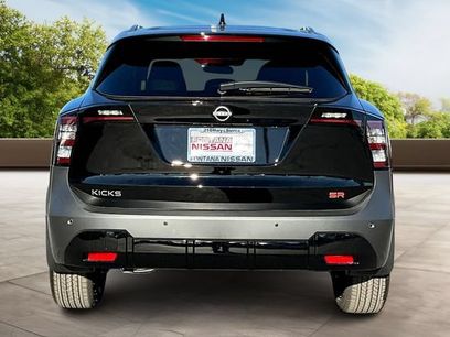 New 2026 Nissan Kicks SR