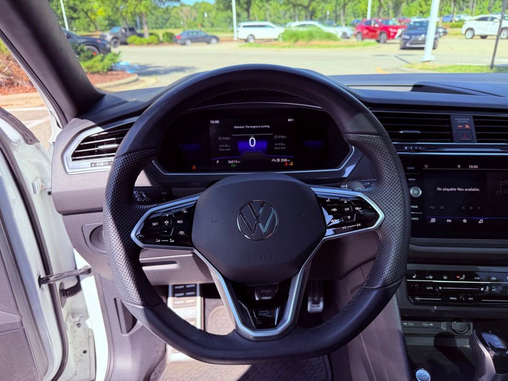 Used 2022 Volkswagen Tiguan SE R-Line FWD image 20