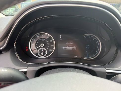 Used 2022 Genesis GV70 2.5T w/ Select Package AWD/4WD image 4