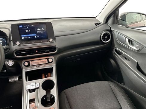 Used 2023 Hyundai Kona SE w/ Cargo Package image 26