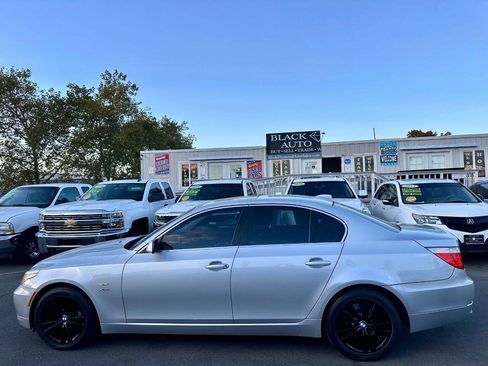 Used 2009 BMW 528i xDrive Sedan AWD/4WD image 11
