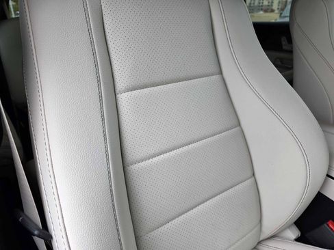 Certified 2025 Mercedes-Benz GLS 450 4MATIC image 6