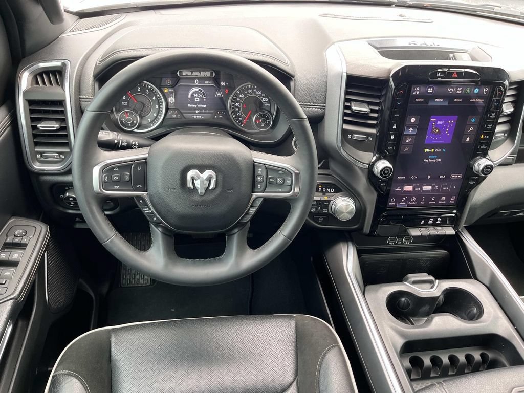 Used 2025 RAM 1500 Laramie AWD/4WD image 13