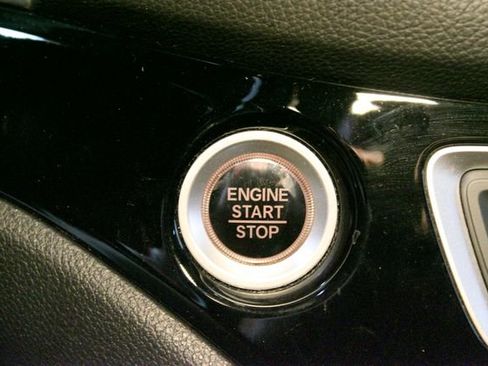 Used 2021 Honda Pilot Touring image 28
