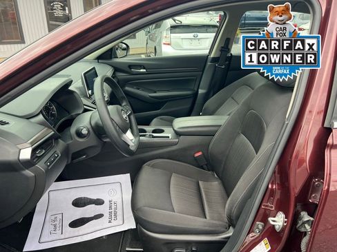 Used 2025 Nissan Altima 2.5 SV FWD image 30