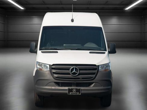 Used 2024 Mercedes-Benz Sprinter 144 Cargo image 3