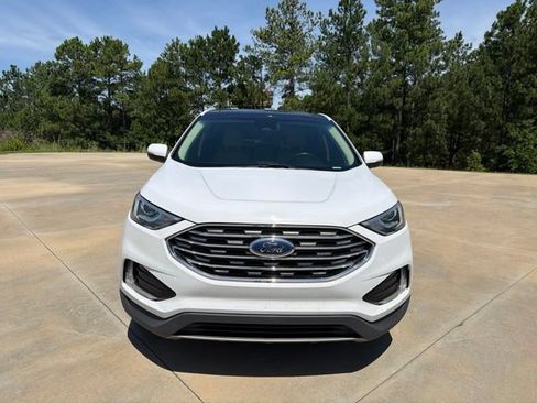 Used 2019 Ford Edge SEL w/ Equipment Group 201A FWD image 2