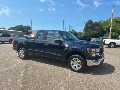 Used 2023 Ford F150 XLT w/ Equipment Group 301A Mid RWD image 4