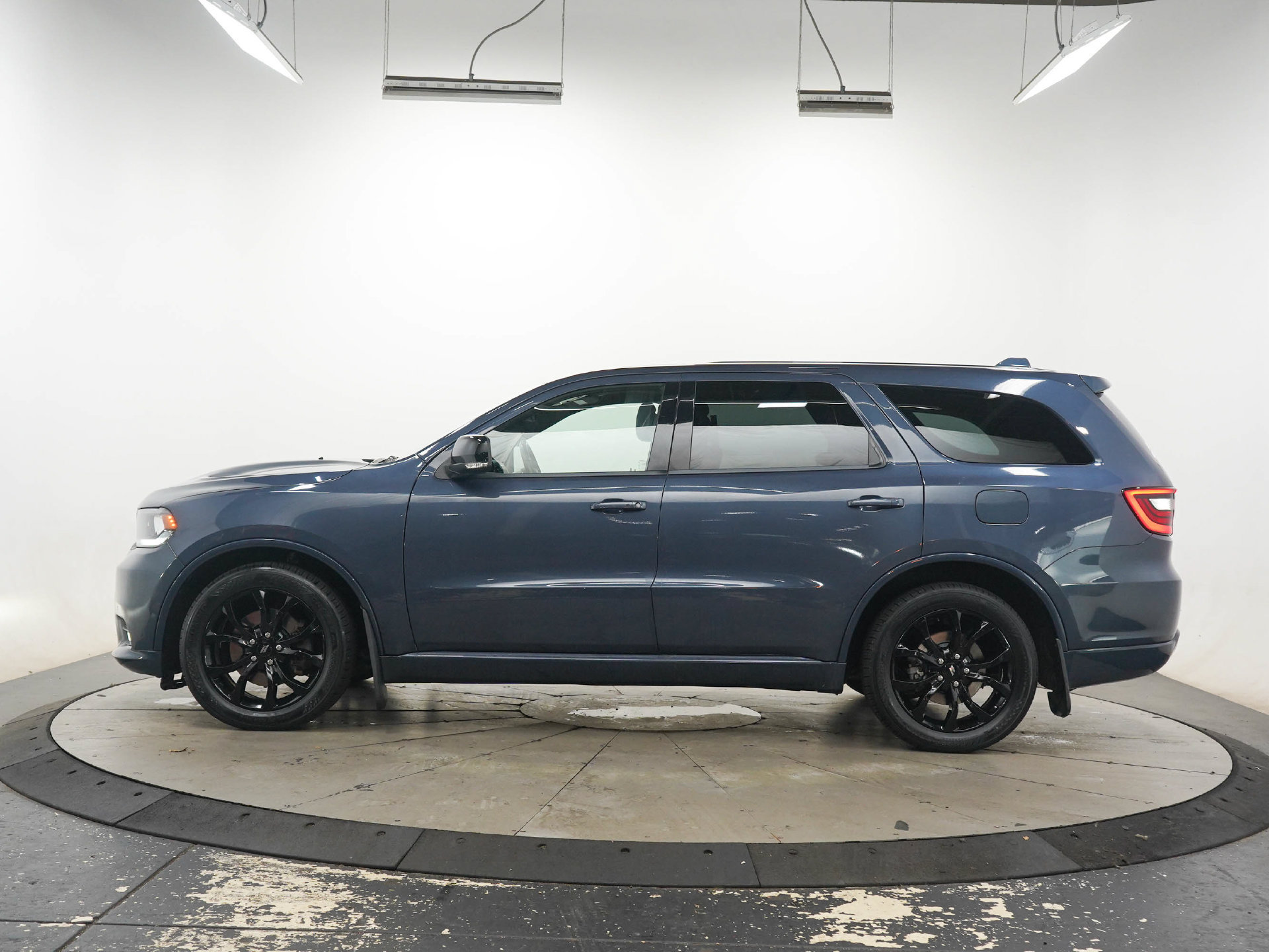 Used 2019 Dodge Durango R/T w/ Trailer Tow Group IV AWD/4WD image 2