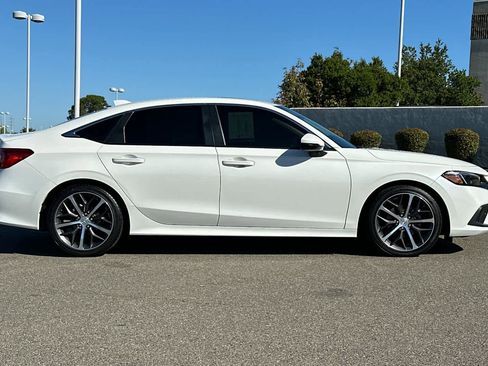 Used 2023 Honda Civic Touring image 6