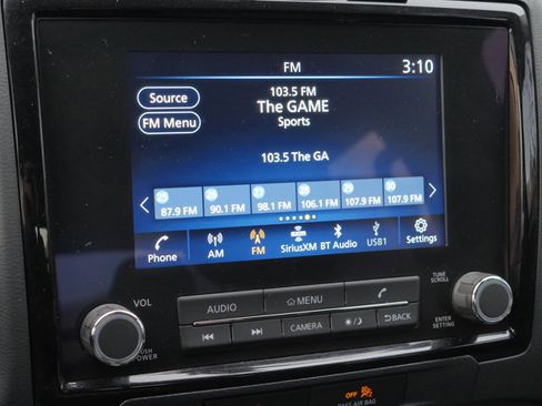 Certified 2022 Nissan Frontier SV w/ Technology Package image 11