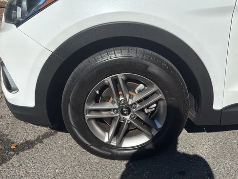 Used 2017 Hyundai Santa Fe Sport image 33