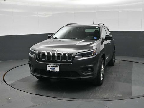 Used 2022 Jeep Cherokee Latitude Lux w/ Sun & Sound Group image 5