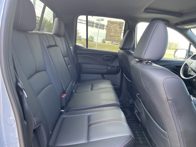 Used 2025 Honda Ridgeline TrailSport image 11