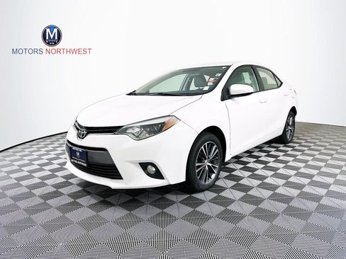 Used 2016 Toyota Corolla LE image 1