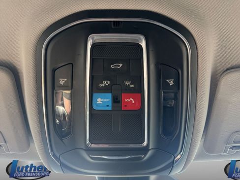 Used 2023 Jeep Grand Cherokee Limited AWD/4WD image 30