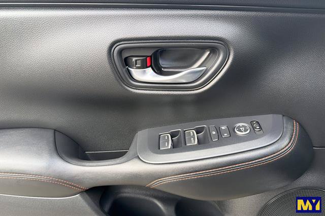Used 2025 Honda HR-V Sport image 11