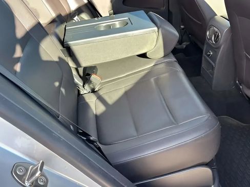 Used 2016 Volkswagen Tiguan S image 27