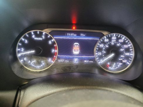 Used 2025 Nissan Sentra SR FWD image 23