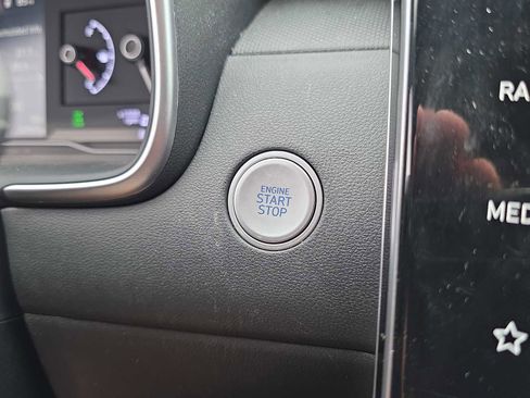 Used 2024 Hyundai Santa Cruz SEL image 19