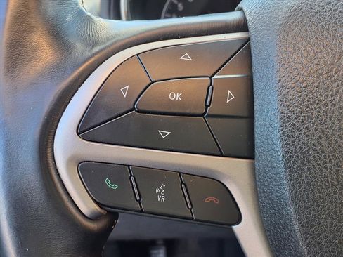 Used 2018 Jeep Grand Cherokee High Altitude image 16