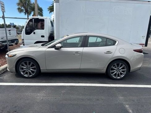 Used 2025 MAZDA MAZDA3 s FWD image 4