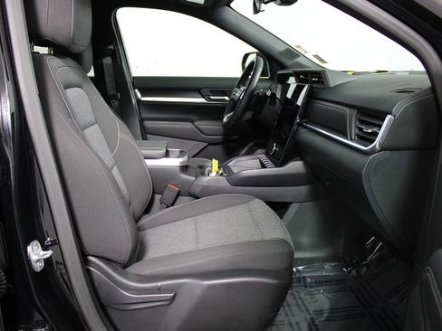 Used 2025 GMC Terrain Elevation image 13