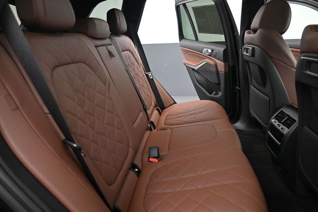 Used 2023 BMW X5 xDrive40i AWD/4WD image 20