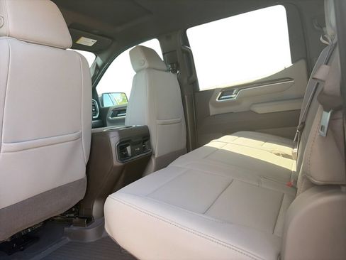 Certified 2025 Chevrolet Silverado 1500 LT AWD/4WD image 26