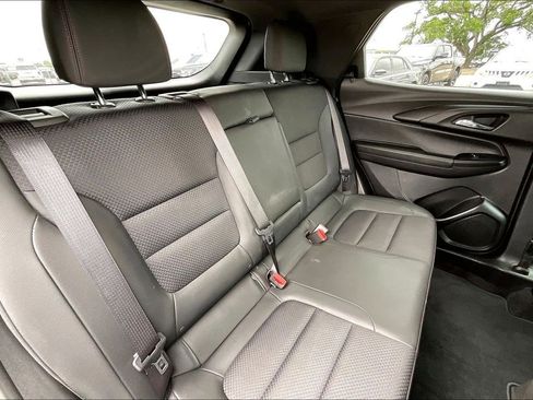 Used 2023 Chevrolet TrailBlazer RS w/ Convenience Package FWD image 22