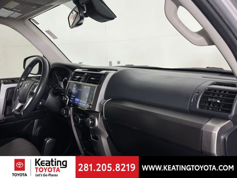 Used 2022 Toyota 4Runner SR5 image 20