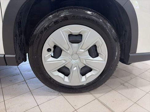 Used 2023 Subaru Forester AWD/4WD image 25