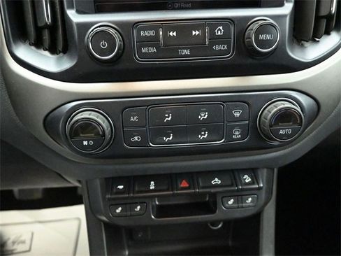Used 2017 Chevrolet Colorado Z71 image 18