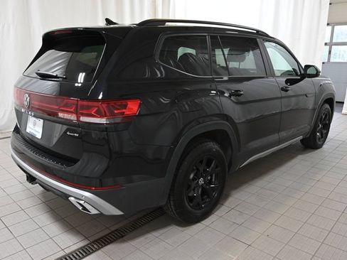 Used 2024 Volkswagen Atlas Peak Edition SEL AWD/4WD image 14