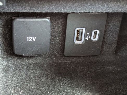 Certified 2022 Lincoln Corsair FWD w/ Equipment Group 101A image 22