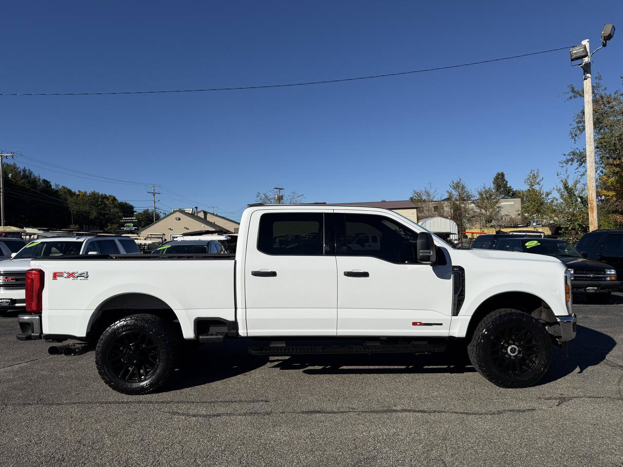 Used 2024 Ford F250 XLT w/ FX4 Off-Road Package AWD/4WD image 17