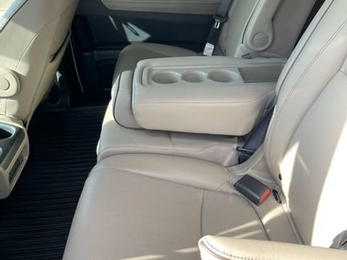 Used 2023 Honda Odyssey Elite image 34