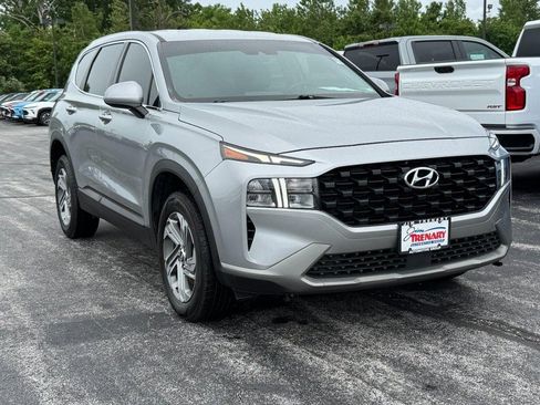 Used 2022 Hyundai Santa Fe SE w/ Cargo Package AWD/4WD image 2