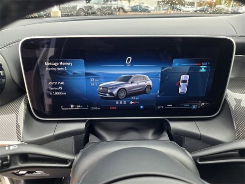 Used 2025 Mercedes-Benz GLC 43 AMG 4MATIC image 24