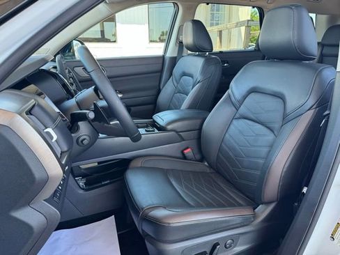 Used 2025 Nissan Pathfinder Platinum w/ Cargo Package AWD/4WD image 23