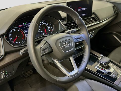 Used 2023 Audi Q5 2.0T Premium w/ Convenience Package AWD/4WD image 18