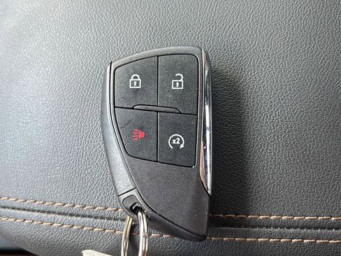 Used 2024 GMC Canyon AT4 w/ Technology Package AWD/4WD image 31