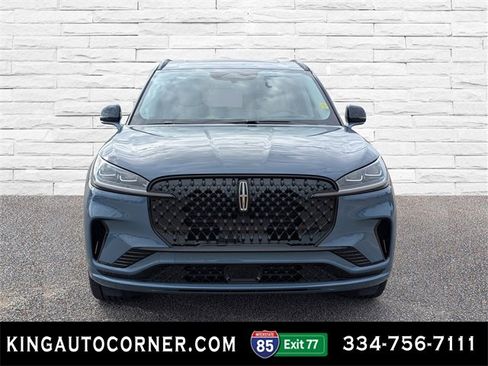 New 2026 Lincoln Aviator Reserve w/ Luxury Package image 2